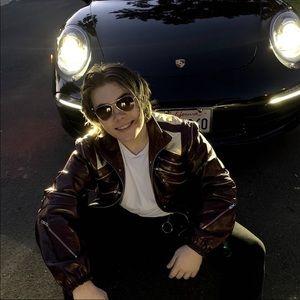 Meet your Posher, Evan